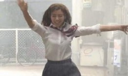 娱乐吃瓜酱 恋爱脑,揭秘恋爱脑的甜蜜与疯狂